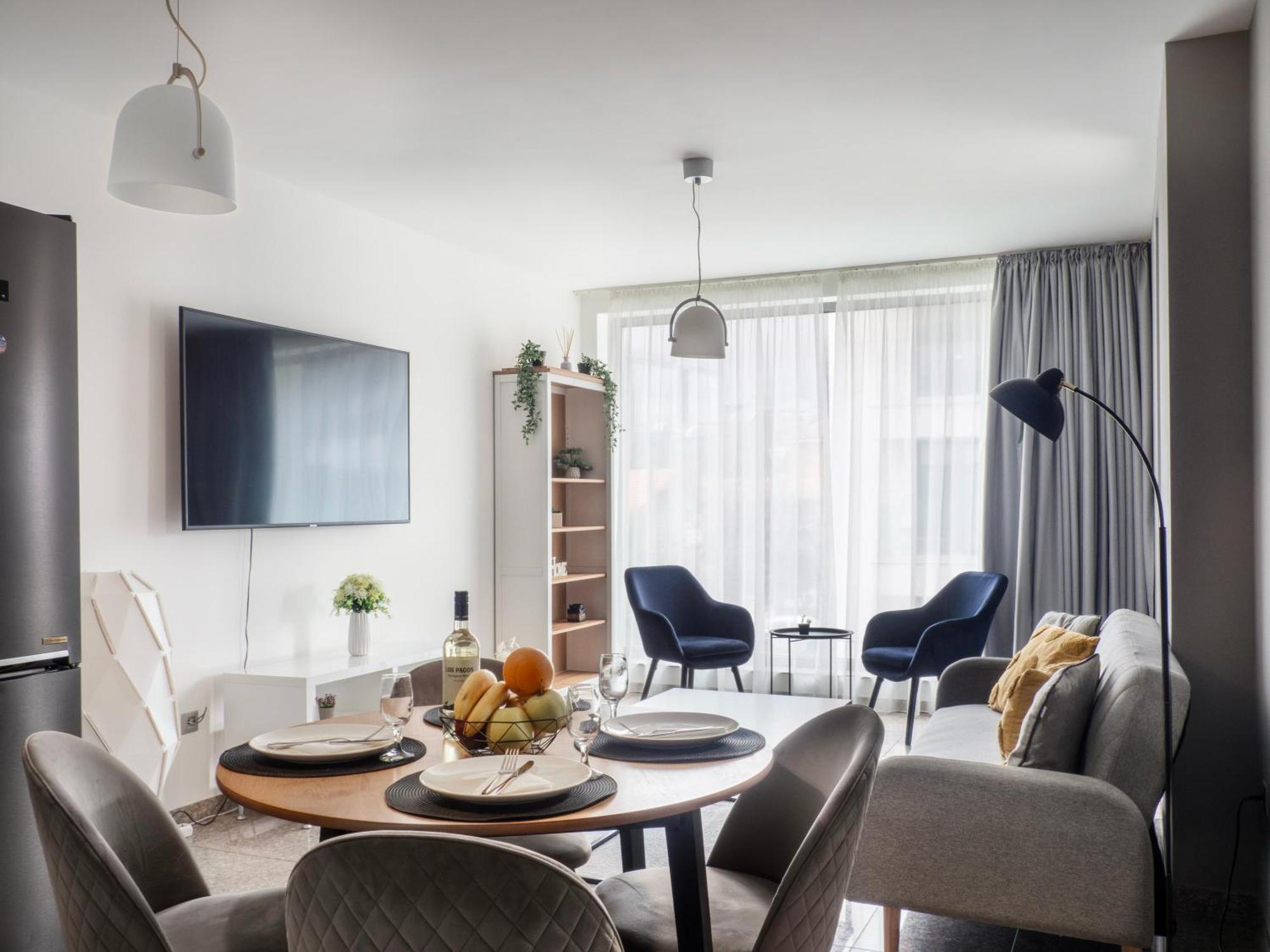Julie'S Sunny Cozy Apartment With Balcony 소피아 외부 사진